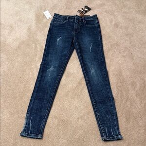 Classic Indigo Skinny Jeans for Women